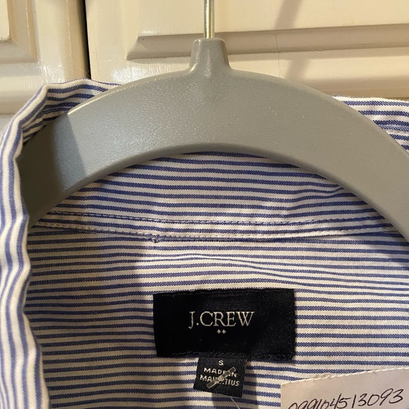 J Crew Button Down Shirt NWT - Size Small - Picture 3 of 3